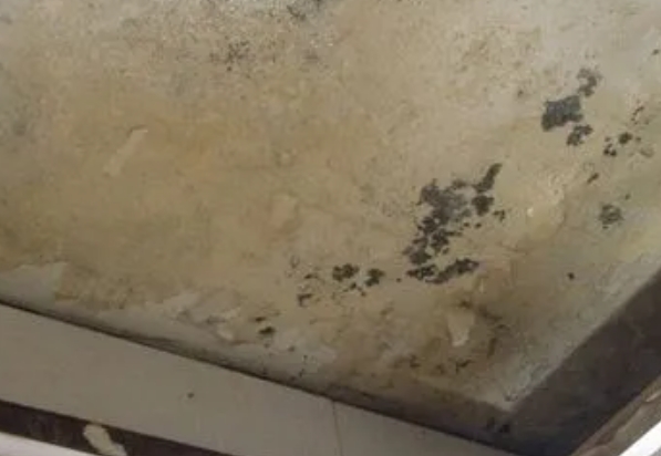 随州市阳台漏水维修公司分享下随州市卫生间渗水维修需要注意哪些问题。